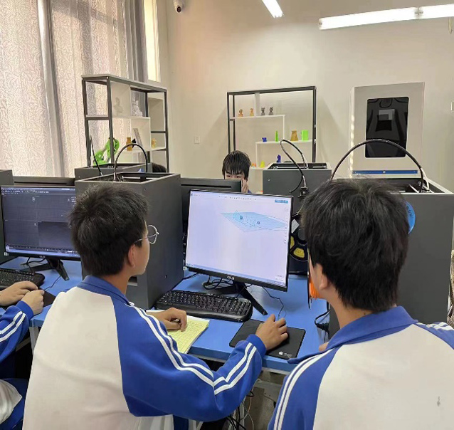 3D打印大赛开展设备技术服务和科普教育专业建设与人才培育情况